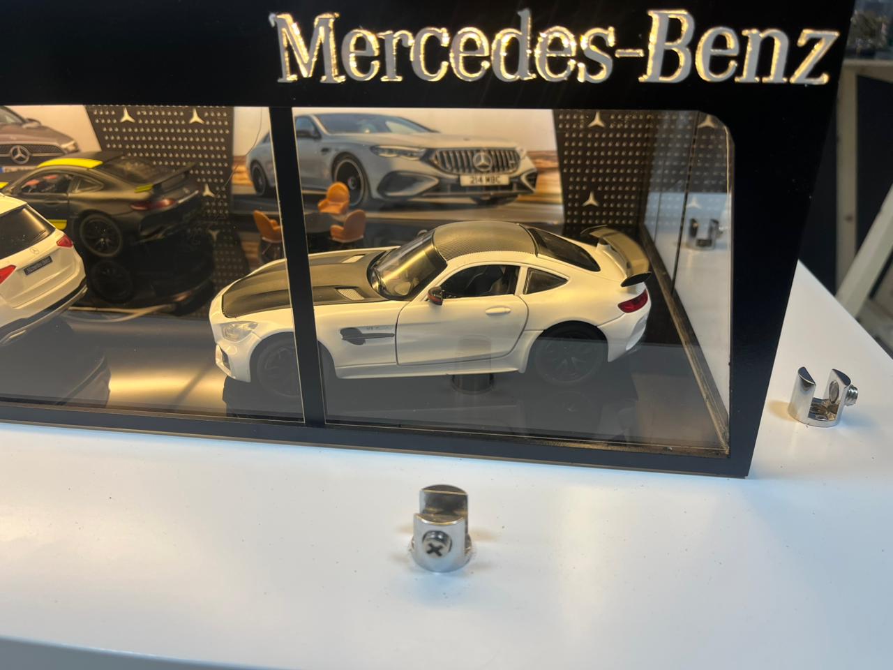  Maquette Mercedes-Benz - Vue 3