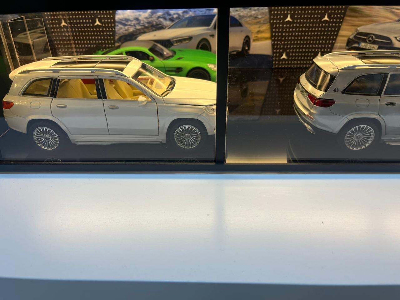  Maquette Mercedes-Benz - Vue 4