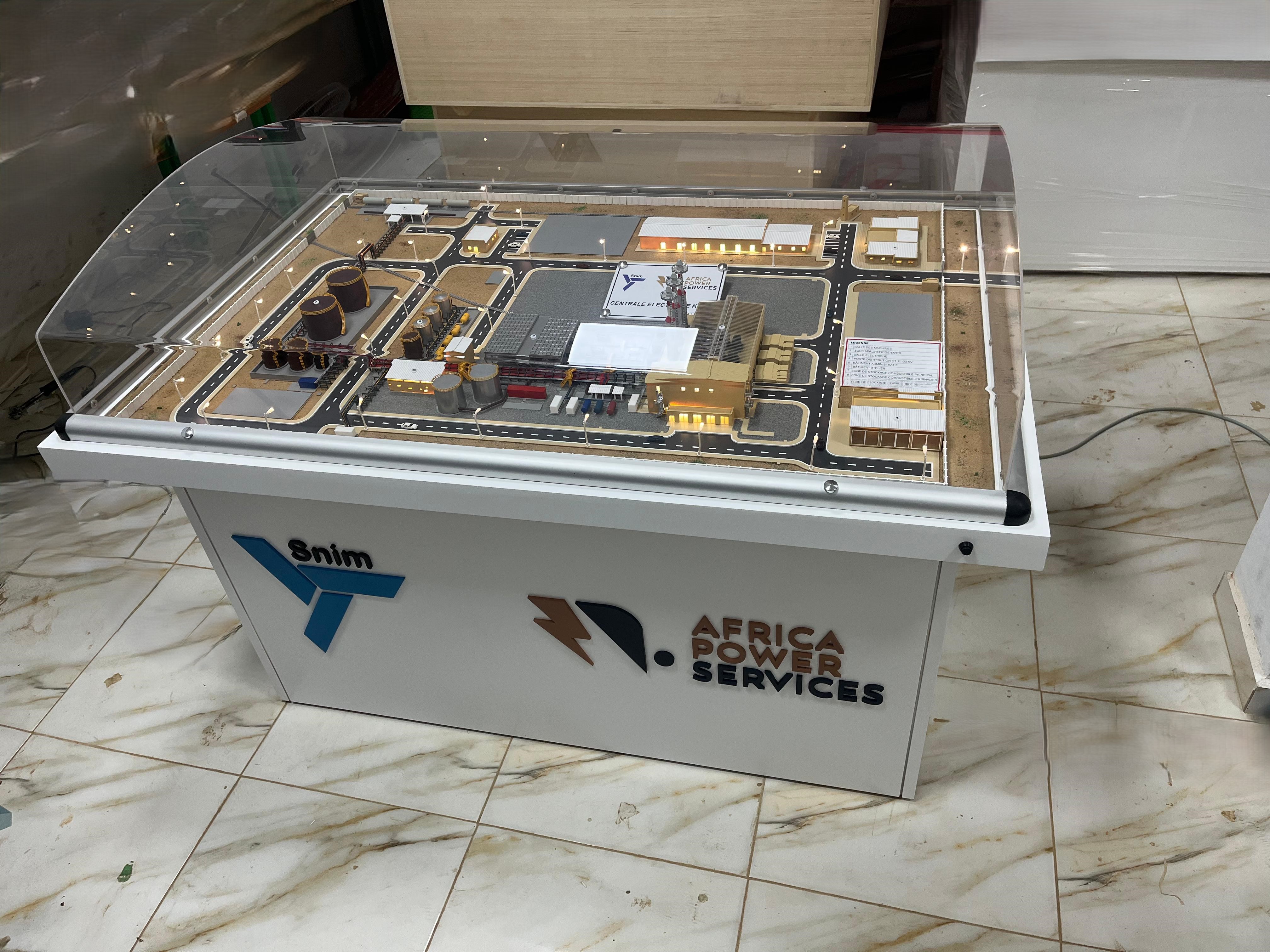 Maquette industrielle détaillée - Vue 2